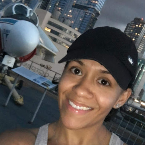 Meet your Posher, Dilia - Picture 1 of 7